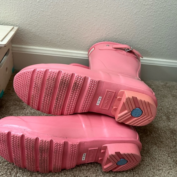 Hunter Rain Boots - pink - size 8 - like new condition - Picture 5 of 5